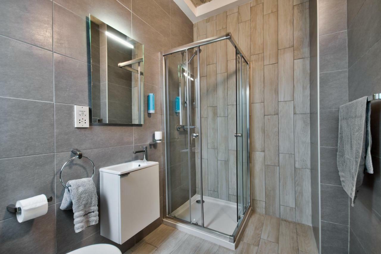 Cozy Rooms Hotel سليمة المظهر الخارجي الصورة